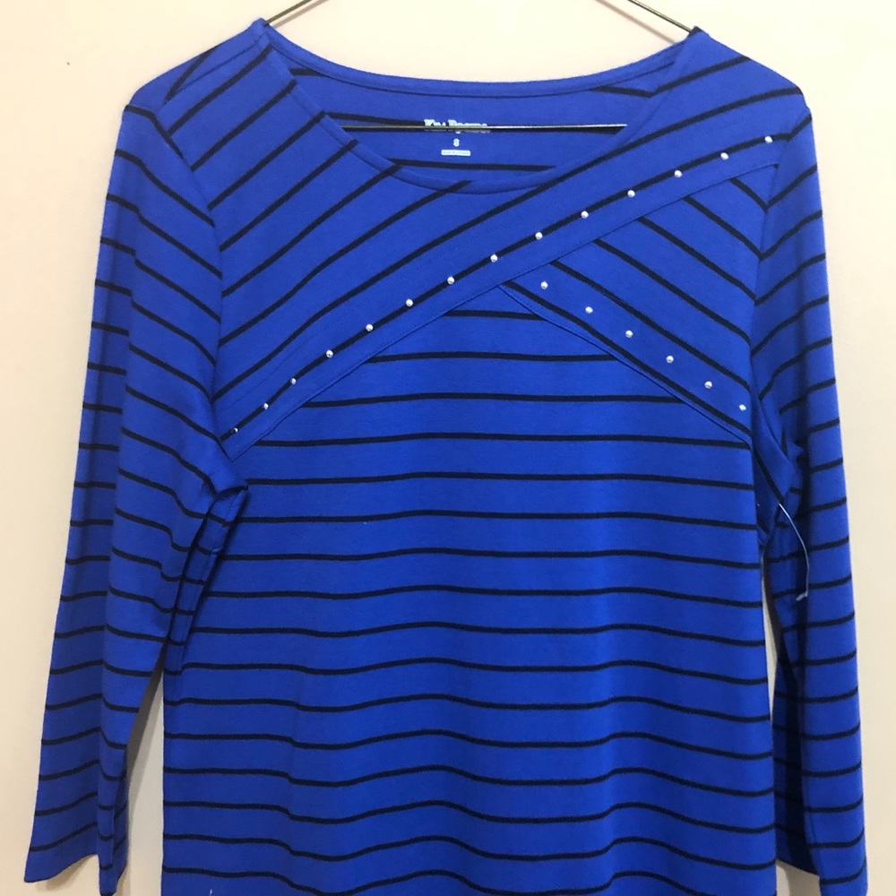 Kim Rogers small top casual.